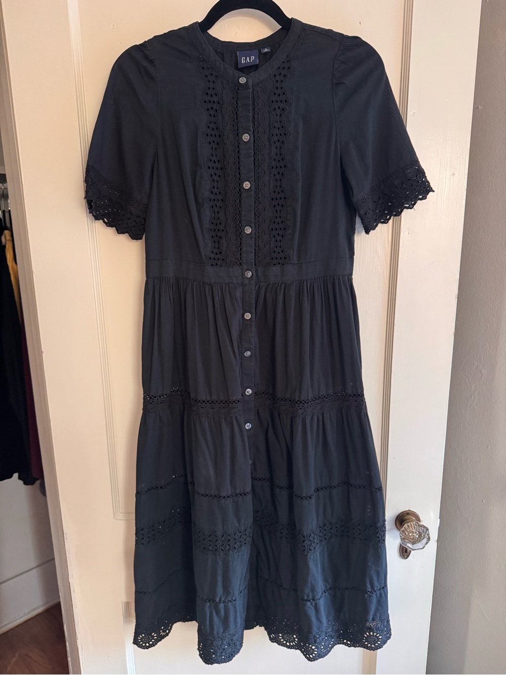 GAP Black Eyelet Button-Front Midi Dress with Short Sleeves